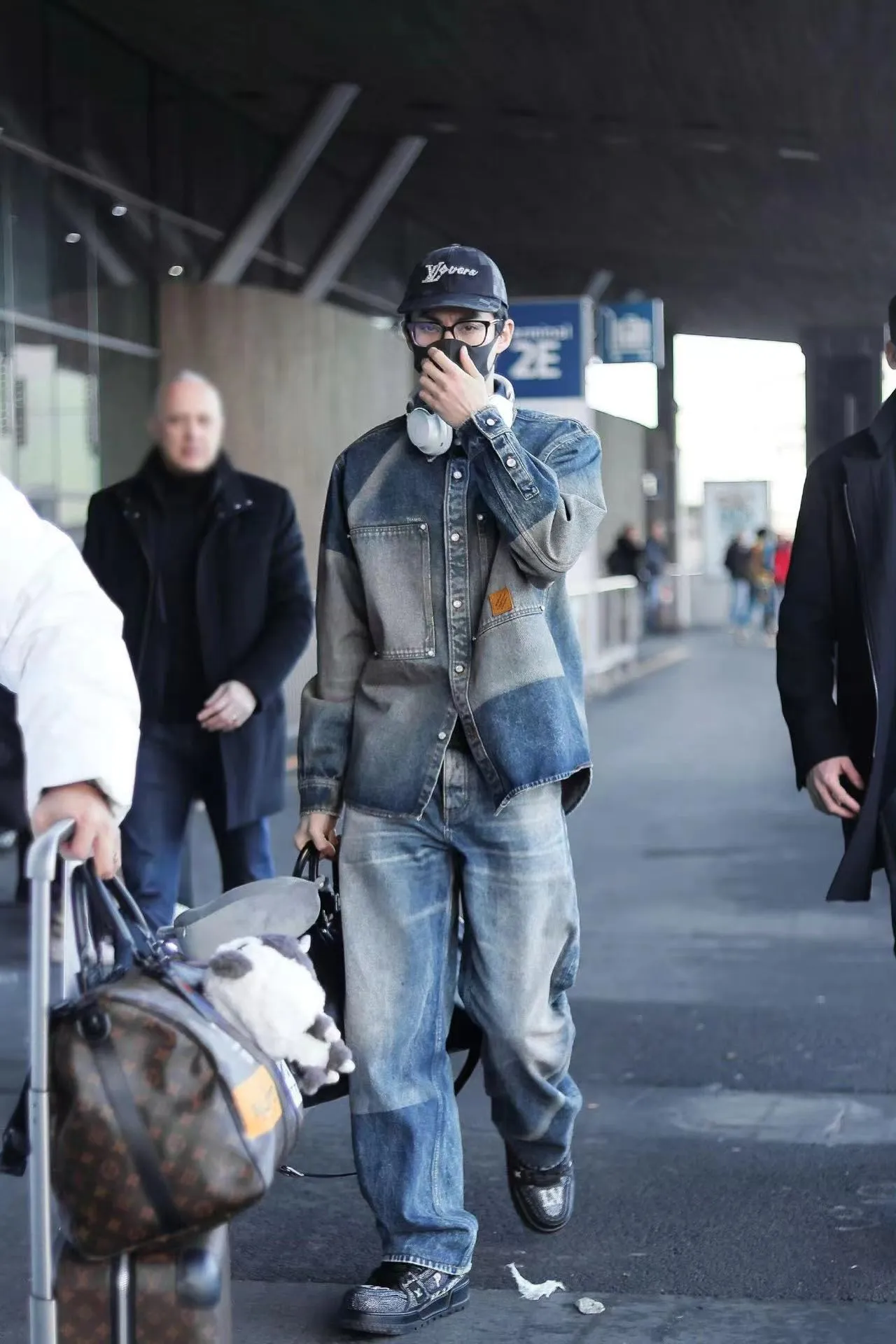 Louis Vuitton/Louis Vuitton 24Fw sun-faded washed denim jacket